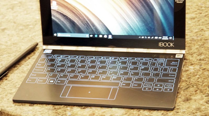 Обзор необычного гибрида Lenovo Yoga Book | фото: c.mobilegeeks.de