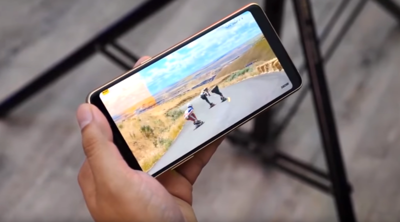Galaxy A8 2018 | Фото: YouTube