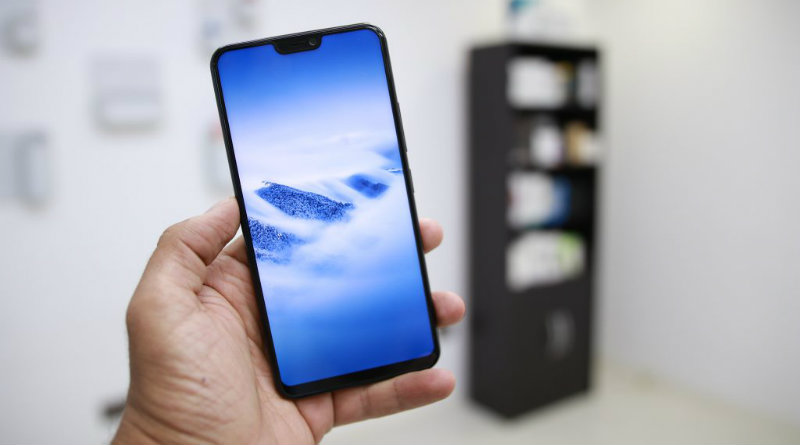 Vivo V9 | Фото: https://phoneradar.com