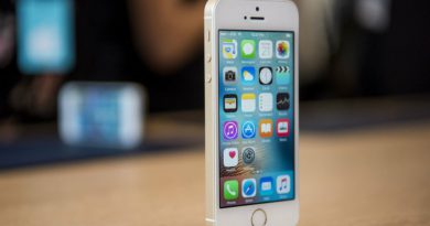 iPhone SE | Фото: timedotcom