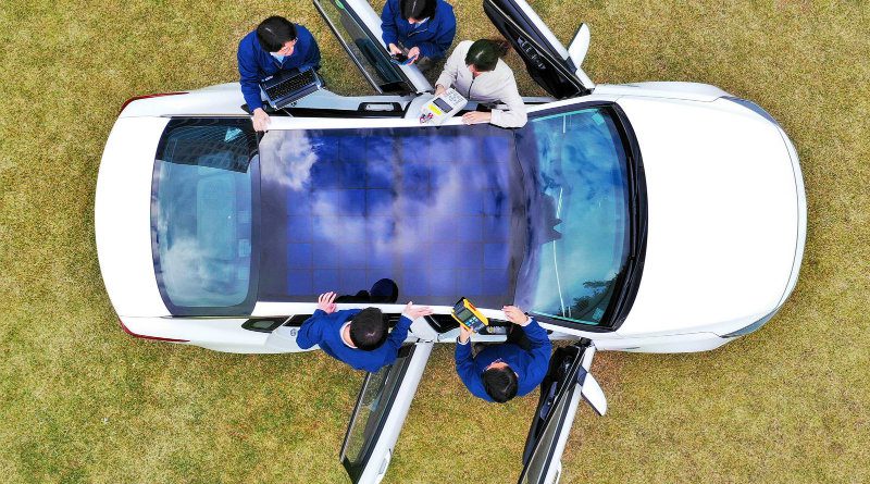 машина с солнечной крышей | Фото: hyundai