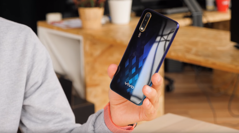 Vivo V17 Neo | Фото: chudo.tech