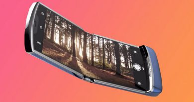 Motorola RAZR | Фото: pocket-lint.com