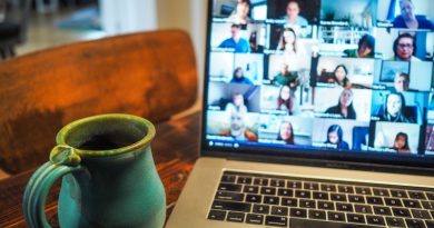 Фото Chris Montgomery on Unsplash
